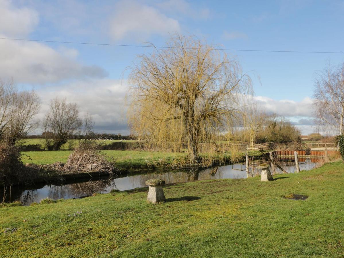 Stables Cottage Melksham Εξωτερικό φωτογραφία